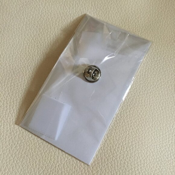 NWT Wormrah Grumble Toy Enamel Pin - Picture 2 of 5